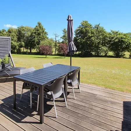 A Nice In Sams With 2 Bedrooms * Onsbjerg