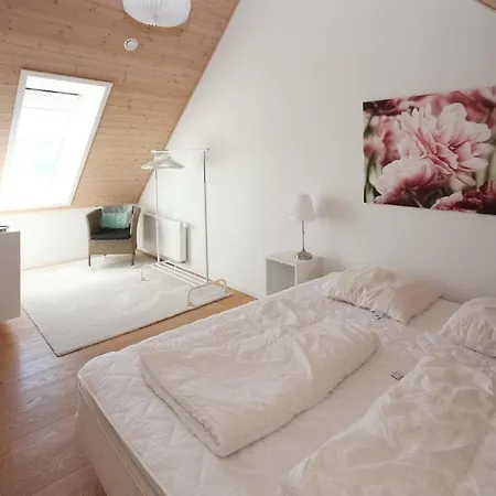 A Nice In Sams With 2 Bedrooms Apartament Onsbjerg